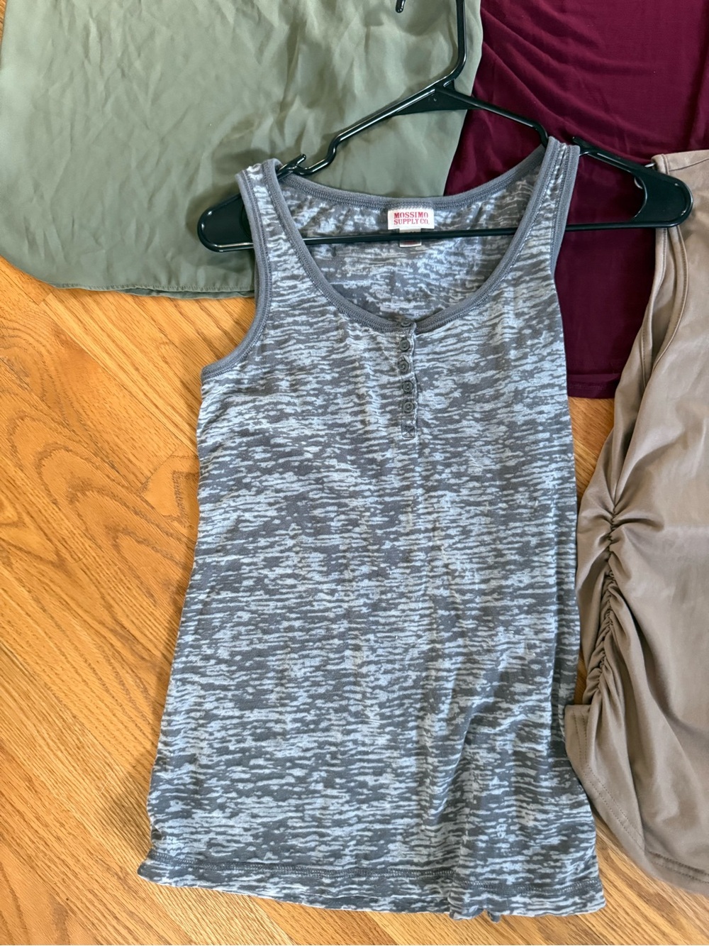Women’s medium shirt bundle - Picture 2 of 7